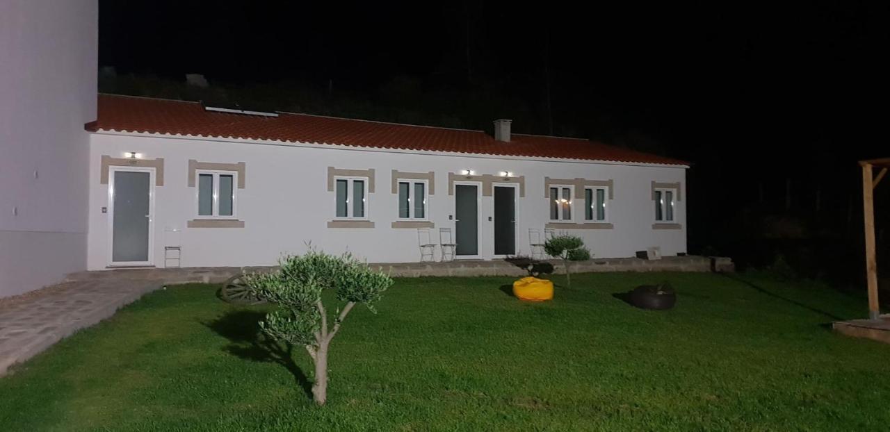 Villa Alzira Seia Exteriör bild