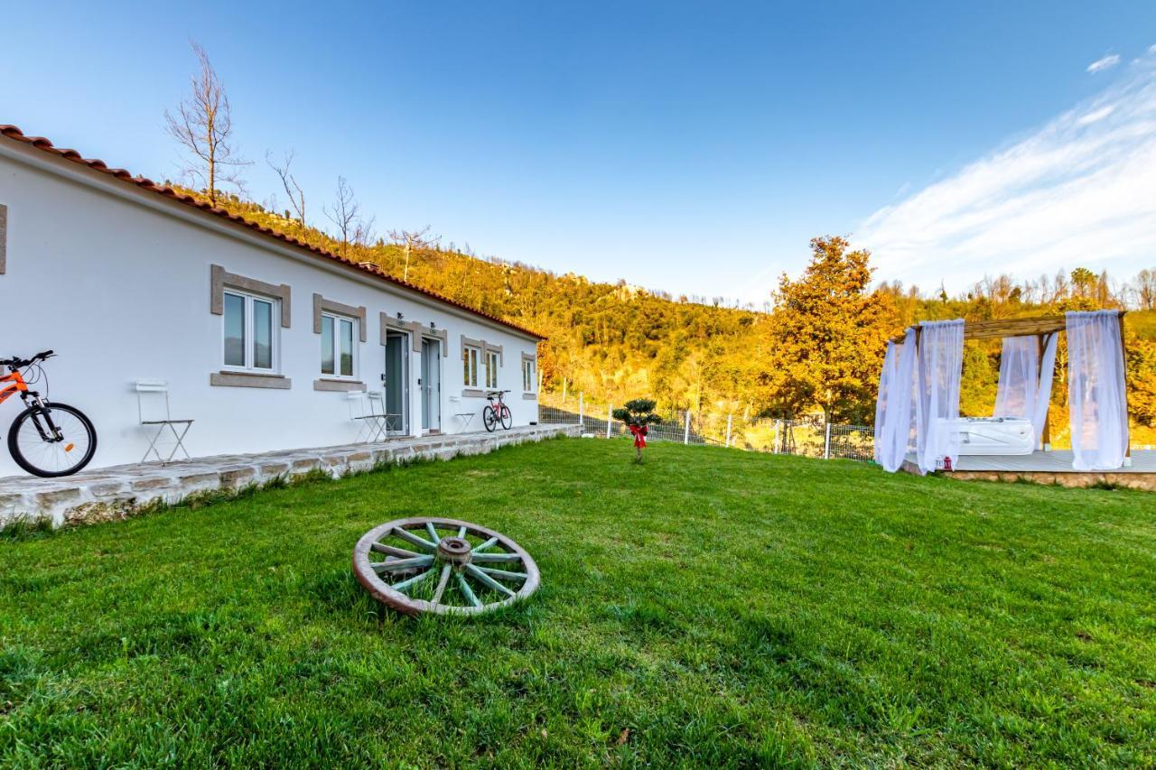 Villa Alzira Seia Exteriör bild